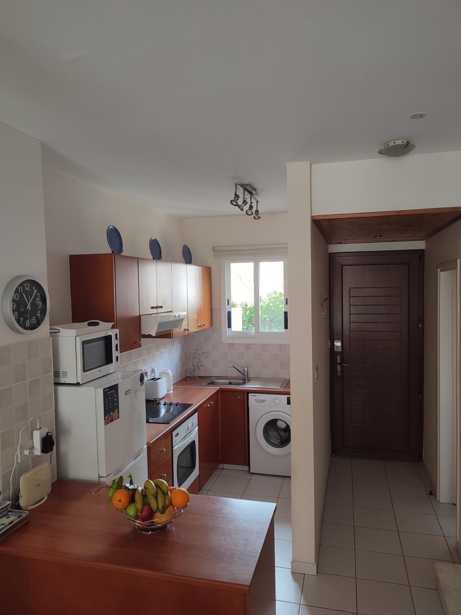 Aurora Townhouse - Complimentary Paphos Airport Transport Villa Exterior foto