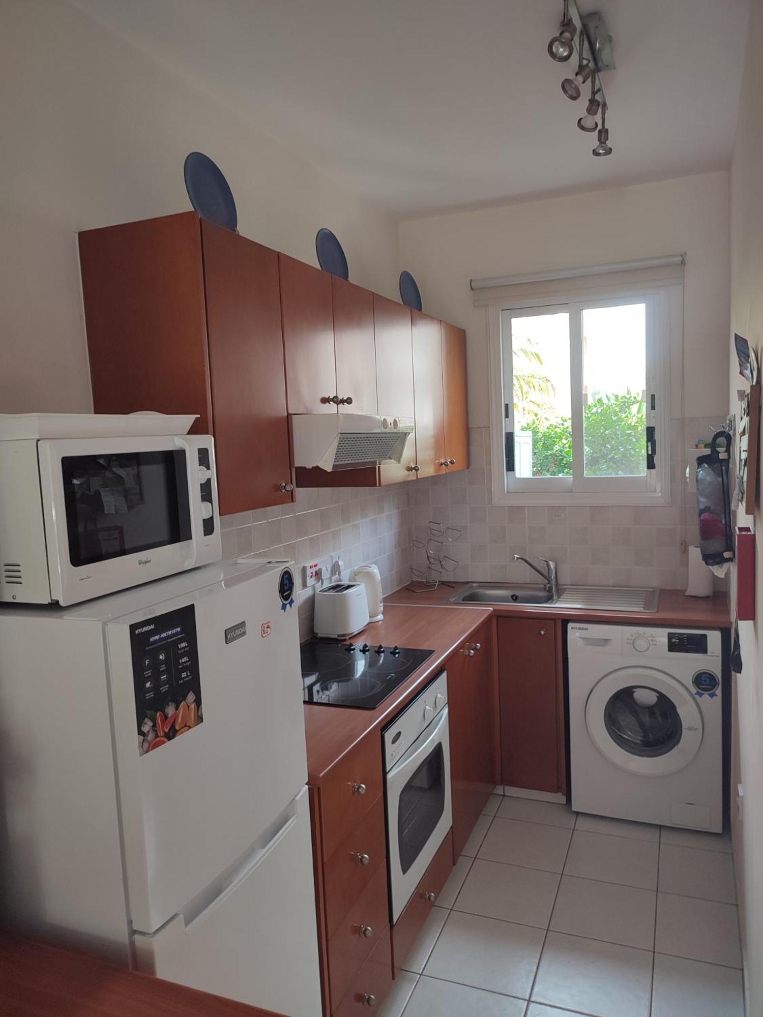 Aurora Townhouse - Complimentary Paphos Airport Transport Villa Exterior foto
